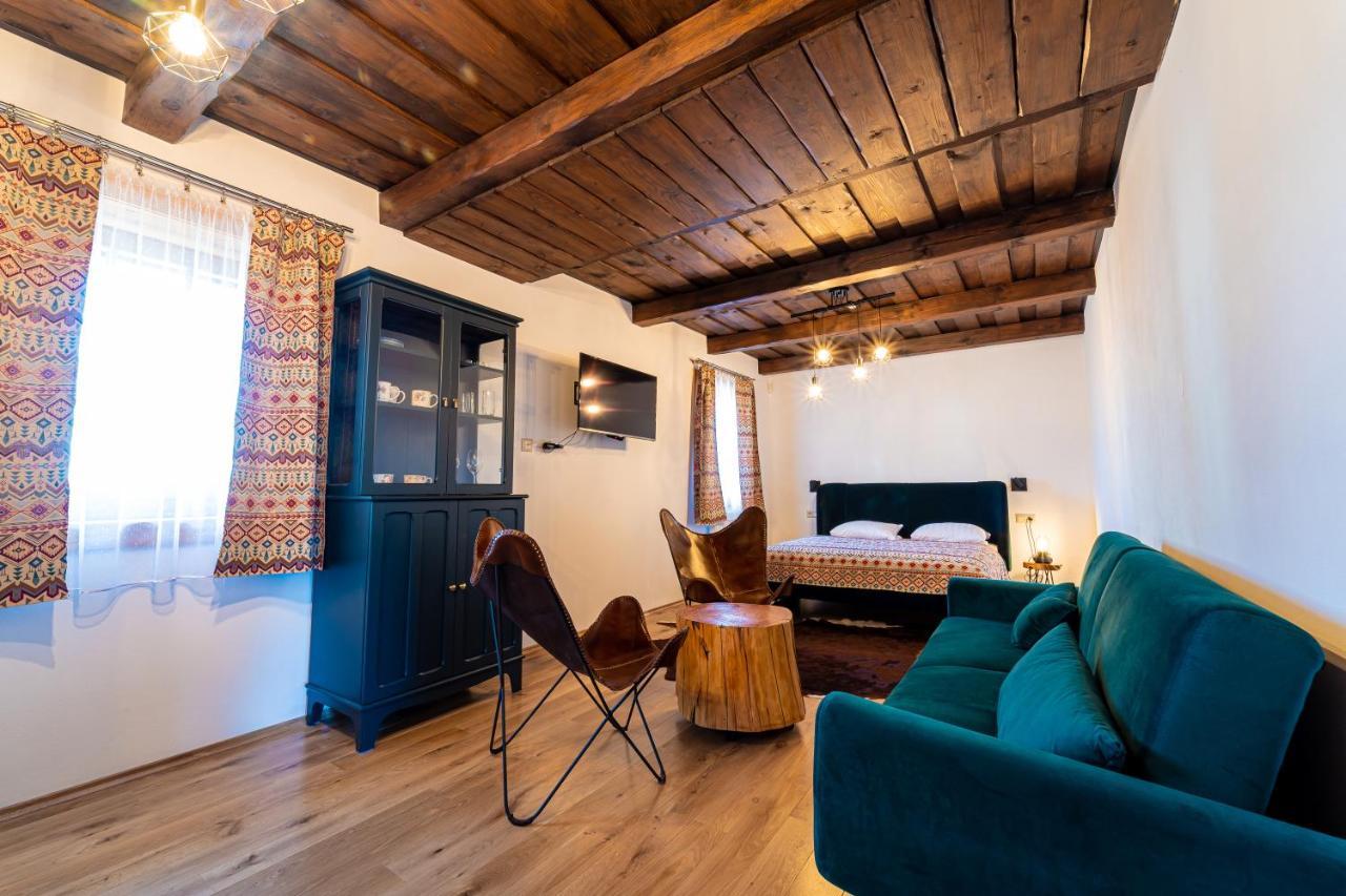 Ranc Pod Ostrou Skalou Guest House Stratena Ngoại thất bức ảnh