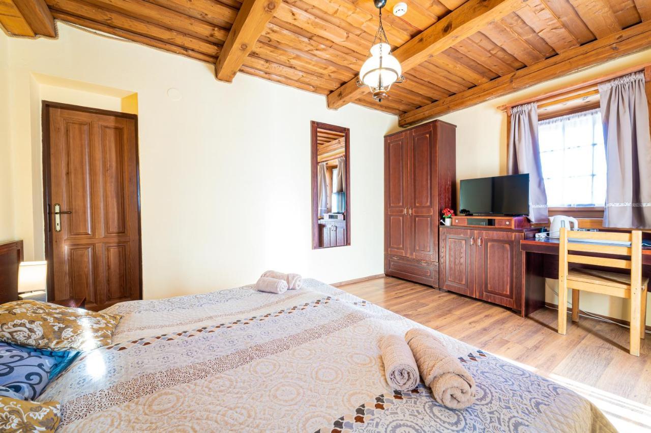 Ranc Pod Ostrou Skalou Guest House Stratena Ngoại thất bức ảnh