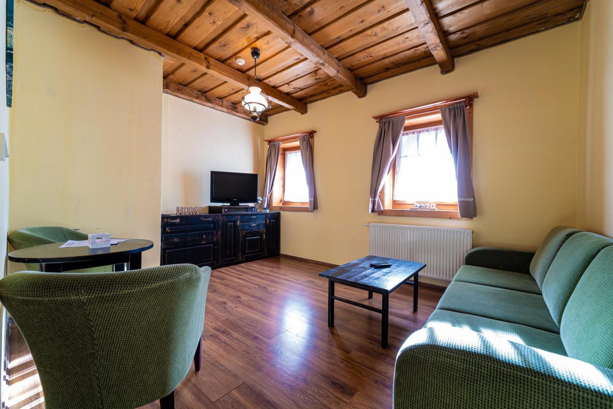 Ranc Pod Ostrou Skalou Guest House Stratena Ngoại thất bức ảnh